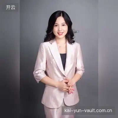 成霏柯